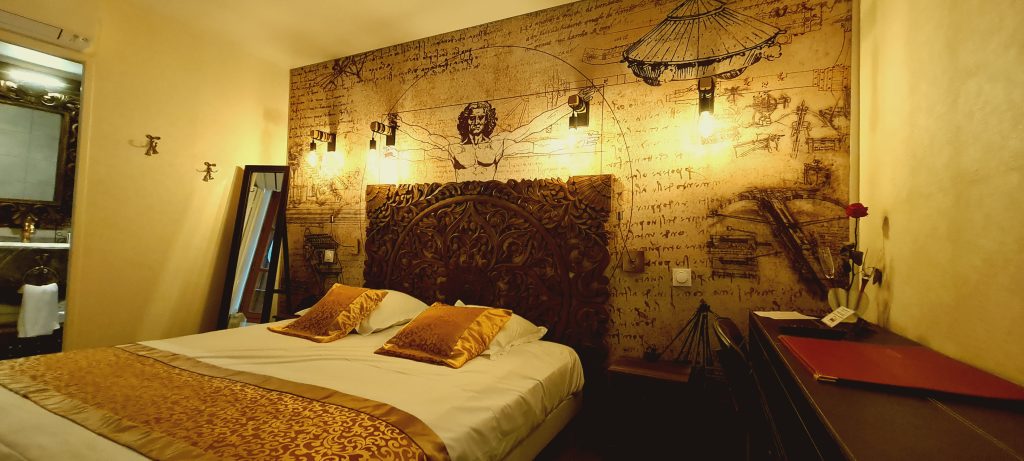 Décoration à thème en chambre d'hôtel